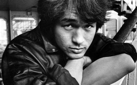 El Concierto De Viktor Tsoi En Sevilla: Una Noche Mágica Inesperada y Un Recorrido Por La Música Rusa